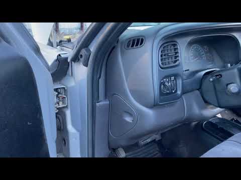 Dove si trova la scatola dei fusibili dell'abitacolo della Dodge Dakota