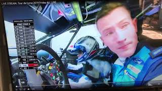 Kris Meeke no deja pasar a Elfyn Evans. SS6 WRC tour de Corse 2019Kris Meeke no deja pasar a Elfyn Evans. SS6 WRC tour de Corse 2019