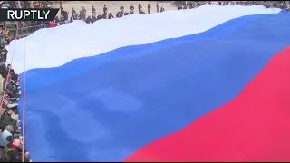 «Ночные волки» развернули в Крыму самый большой флаг России (17.03.2019 17:21)