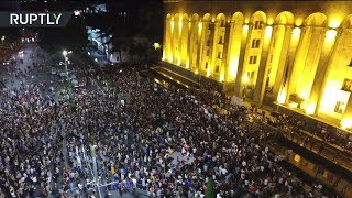 Акция протеста у здания парламента Грузии — кадры с беспилотника (23.06.2019 13:15)