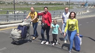 Пешком в аэропорт: российским туристам помешала революция в Армении