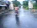 Image Video Konyol Orang Gila Naik Motor Sambil Telanjang