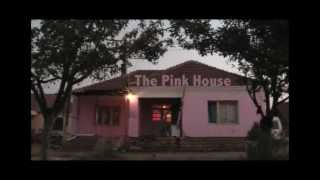 Pink House (trailer)