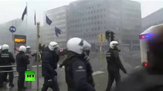 В Брюсселе протестуют против Глобального договора о миграции