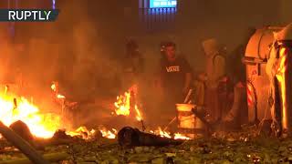 Массовые беспорядки в центре Барселоны — видео (19.10.2019 03:21)