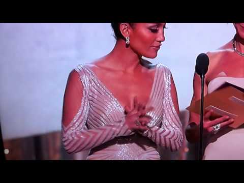 J Lo Nip Slip On Oscars