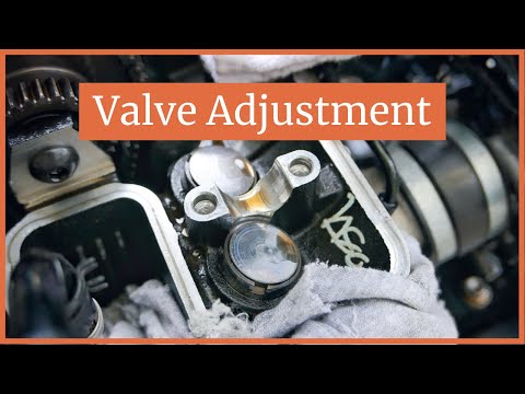 Come si regolano le valvole della Triumph Bonneville?