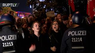 Активисты AntiFa провели акцию протеста у штаб-квартиры ультраправой «Альтернативы для Германии»