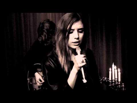 Lykke Li - Youth Knows No Pain (Acoustic)