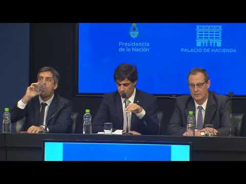 Conferencia de prensa del ministro de Hacienda Hernán Lacunza