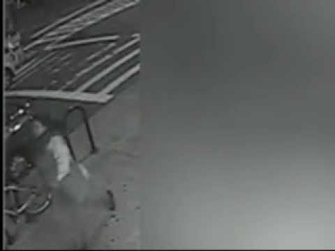 Surveillance video: suspect in Queens subway push death