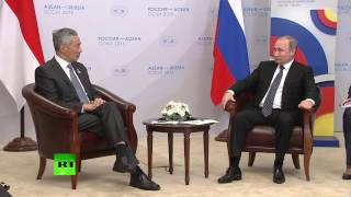 Владимир Путин побеседовал с премьер-министром Сингапура в рамках саммита Россия — АСЕАН