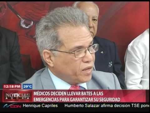 Médicos llevan bates a hospitales por seguridad