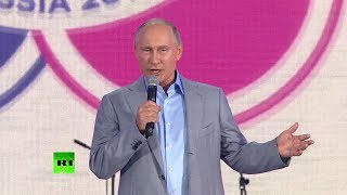Путин попрощался с участниками ВФМС в Сочи на английском языке
