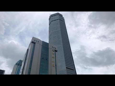 Газар хөдлөлт болоогүй ч Хятадын Шенжен хотод байрлах 73 давхар барилга савлаж хөдөлжээ