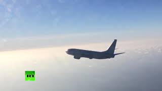 Российский Су-27 сопровождает перехваченный над Балтикой самолёт ВВС США (28.01.2019 21:56)