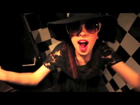 Vikxie - Baila videoclip