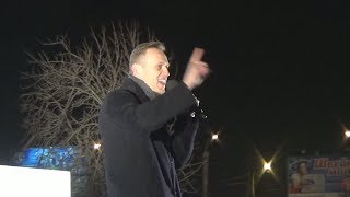 Навальный в Волгограде: почему в богатом регионе нищенские зарплаты