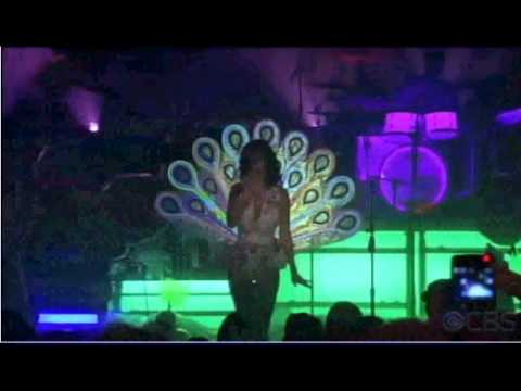 Katy PerryPeacock live on Letterman 2010 maitookina 160113 views 1 year ago