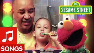Sesame Street: Healthy Teeth, Healthy Me: Brushy Brush PSA Sesame Street: Healthy Teeth, Healthy Me: Brushy Brush PSA