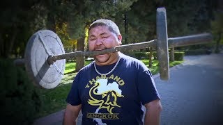 Страшный сон зубной феи: житель Бишкека освоил «челюстной пауэрлифтинг»