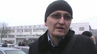 Рабочие завода "Кавказкабель" требуют зарплату (КБР)
