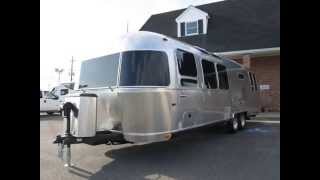2012 Airstream International Signature 30' Lounge Earth Camping Trailer for Caravan