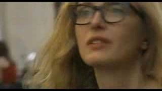 2 Days in Paris Movie Trailer & Movie Review