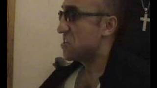 Trailer - Inapoi in cartier Trailer - Inapoi in cartier