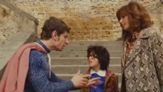 La Kryptonite nella borsa - Trailer Italiano