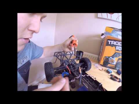HOBBYKING TURNIGY TROOPER SCT 4X4 UNBOXING REVIEW AND RUNNING VIDEO - UCpgONso52_U8l8d5KM0UPKQ