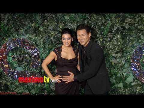 Courtney Mazza Shows Off Belly with Mario Lopez QVC Style Party 2013 - UCybF_bgvjVTAPIm8HT-TNdQ
