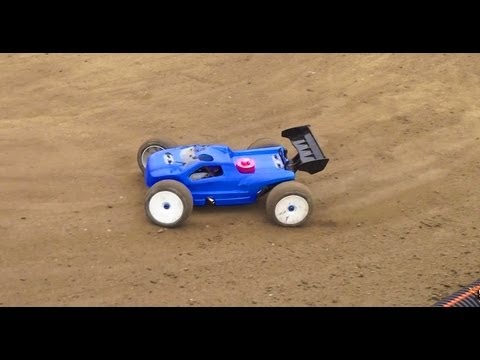 RC ADVENTURES - RC GEARS - DiRT TRACK - NiTRO Truggy & ELECTRiC Buggy Qualifying Races - UCxcjVHL-2o3D6Q9esu05a1Q