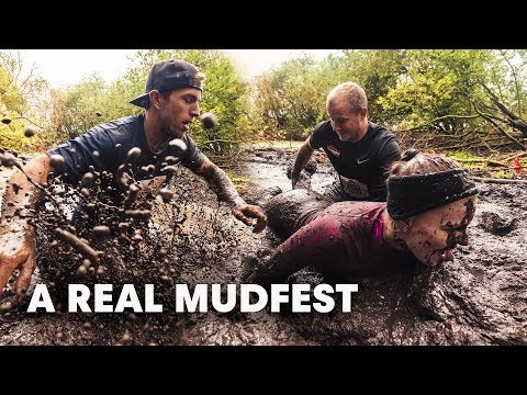 Full Obstacle Course Race Highlights | Red Bull Conquer The Castle 2018 - UCblfuW_4rakIf2h6aqANefA