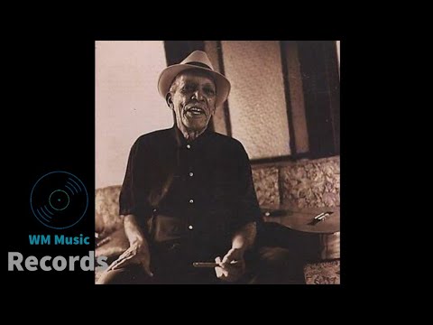 Compay Segundo - Balcón de Santiago (con Duo Evocación) (Audio)