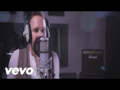 Olly Murs - Army Of Two (Live) - UCTuoeG42RwJW8y-JU6TFYtw