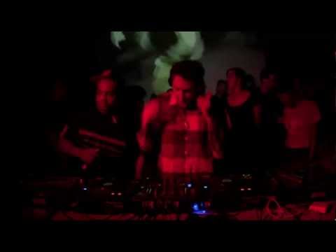 Toddla T feat. Shola Ama & Serocee 55 min Boiler Room DJ Set - UCGBpxWJr9FNOcFYA5GkKrMg