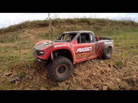 TRAXXAS СДЕЛАЛ ЭТО ... Тест-драйв копийного трофи-трака Traxxas Unlimited Desert Racer - UCvsV75oPdrYFH7fj-6Mk2wg