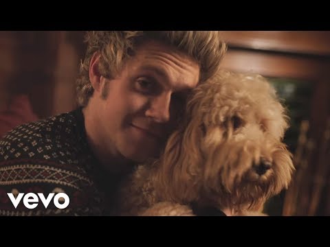 One Direction - Night Changes (Behind The Scenes Part 2) - UCbW18JZRgko_mOGm5er8Yzg