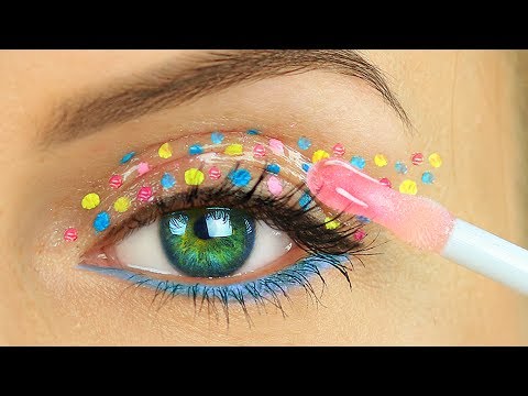 25 DIY Makeup Hacks For Beginners - UCWwqHwqLSrdWMgp5DZG5Dzg