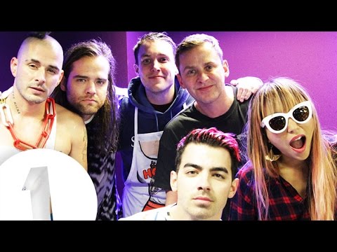 Joe Jonas & DNCE play Innuendo Bingo - UC-FQUIVQ-bZiefzBiQAa8Fw