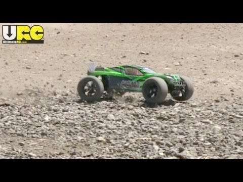 Iron Track 1/10th scale Katana ST in a field (raw, no music, short) - UCyhFTY6DlgJHCQCRFtHQIdw