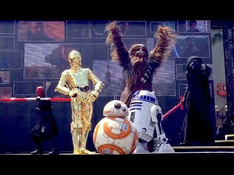 NEW Star Wars: The Force Awakens first stage show finale with BB-8 at Walt Disney World - UCYdNtGaJkrtn04tmsmRrWlw