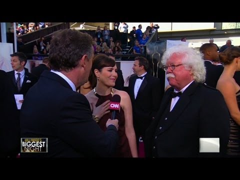 Seth MacFarlane's dad on his son hosting the 2013 Oscars - UCupvZG-5ko_eiXAupbDfxWw