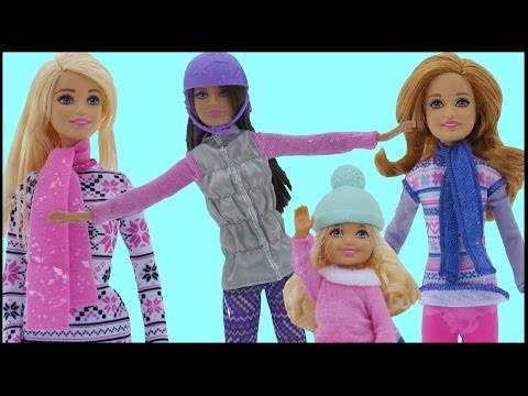 SNOWBOARDING! Barbie, Chelsea, Stacie & Skipper SLIDE with the TOBOGGAN. Fun in the Snow! - UCQ00zWTLrgRQJUb8MHQg21A