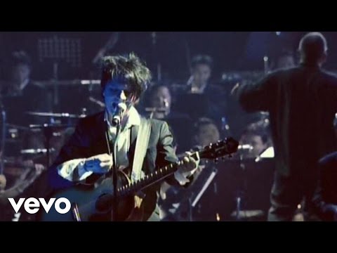 Indochine - Justine (Live à l'Opéra de Hanoï 2006) - UCRviBuIq7NHYrQ4PlEfof7w