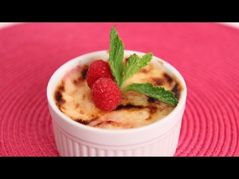 Raspberry Creme Brulee Recipe - Laura Vitale - Laura in the Kitchen Episode 580 - UCNbngWUqL2eqRw12yAwcICg