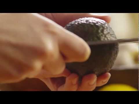 How to Make Guacamole | Allrecipes.com - UC4tAgeVdaNB5vD_mBoxg50w