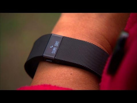 CNET News - Buying a fitness tracker? Tips to pick the right one - UCOmcA3f_RrH6b9NmcNa4tdg