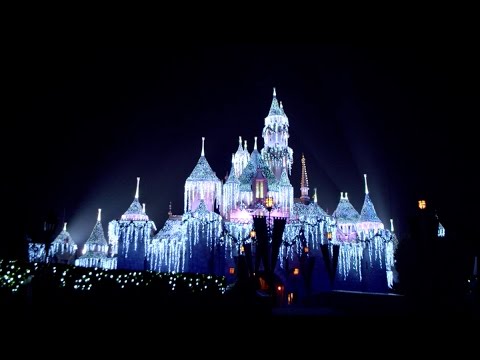 The best of Disneyland year-round - UCGaOvAFinZ7BCN_FDmw74fQ